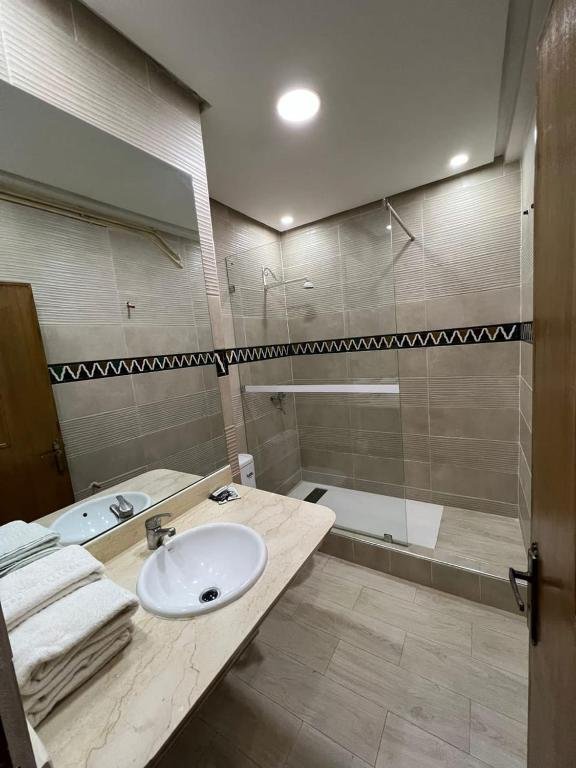 Ensuite Bathroom - Palais Asmaa